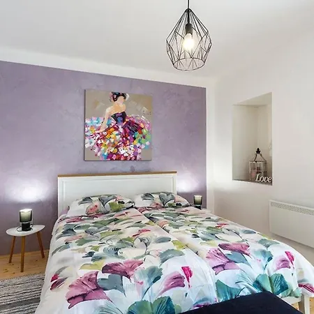Apartment Anna In *